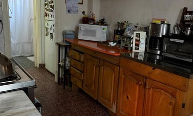 Venta Casa Lote Propio con terraza en Saavedra