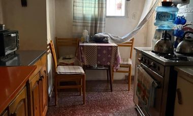 Venta Casa Lote Propio con terraza en Saavedra