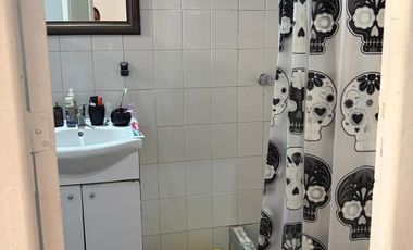 Venta Casa Lote Propio con terraza en Saavedra