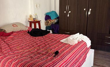 Venta Casa Lote Propio con terraza en Saavedra