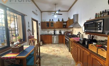 Casa al frente de 3 dormitorios