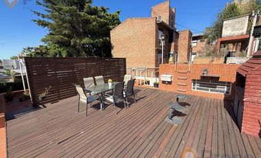 Casa al frente de 3 dormitorios