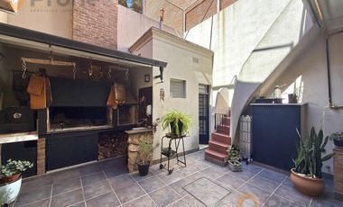 Casa al frente de 3 dormitorios