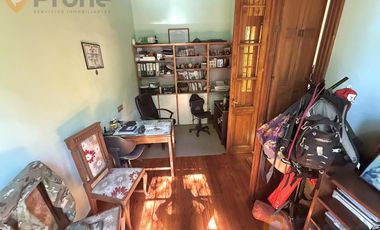 Casa al frente de 3 dormitorios