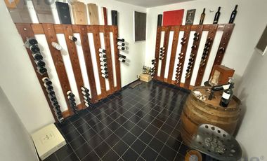 Casa al frente de 3 dormitorios