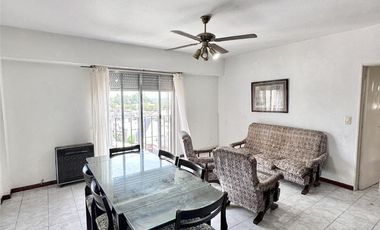 Departamento en Venta de 2 dormitorios y lavadero. Centro Zárate