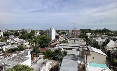 Departamento en Venta de 2 dormitorios y lavadero. Centro Zárate