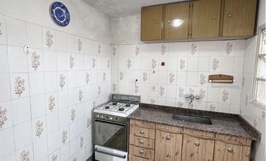 Departamento en Venta de 2 dormitorios y lavadero. Centro Zárate