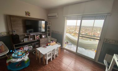 VENTA Departamento en edificio en Torre Altos de Muñiz , 4 ambientes, espacio guardacoches.
