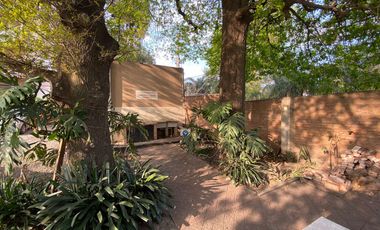 VENTA Departamento en edificio en Torre Altos de Muñiz , 4 ambientes, espacio guardacoches.