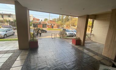 VENTA Departamento en edificio en Torre Altos de Muñiz , 4 ambientes, espacio guardacoches.