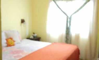 CASA DOS FAMILIAS EN DOS PLANTAS, 5 AMBIENTES, GARAJE PASANTE, 340 M2