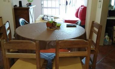 CASA DOS FAMILIAS EN DOS PLANTAS, 5 AMBIENTES, GARAJE PASANTE, 340 M2