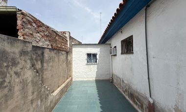 Propiedad a la venta ph y local comercial en Wilde