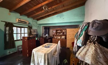 Propiedad a la venta ph y local comercial en Wilde