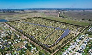 Terreno Barrio Privado Funes Lakes. Isla C. Lote 57. 520 m2