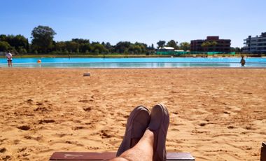 Lagoon Pilar |Venta| Departamento de 3 ambientes con balcón y parrilla en gran complejo