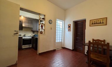 CASA A LA VENTA 3 DORMITORIOS PATIO VERDE Y PISCINA EN FISHERTON