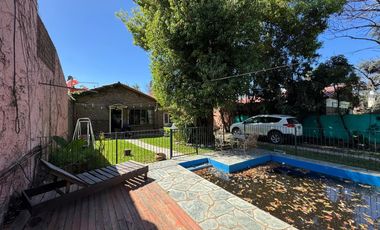 CASA A LA VENTA 3 DORMITORIOS PATIO VERDE Y PISCINA EN FISHERTON