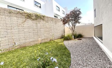 Casa en Venta lomas de juriquilla con sótano