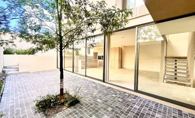 Casa en Venta lomas de juriquilla con sótano