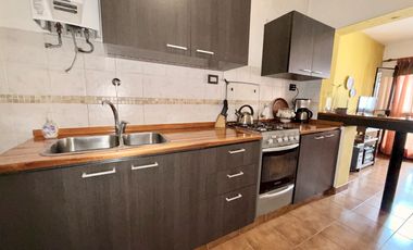 VENTA - Casas en Venta, PB y PA, Pasillo Unico (NO PH), Republica de la Sexta, Rosario