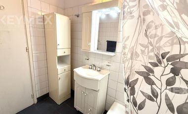 VENTA DEPARTAMENTO 3 AMBIENTES LA LUCILA CON 2 PATIOS LATERALES