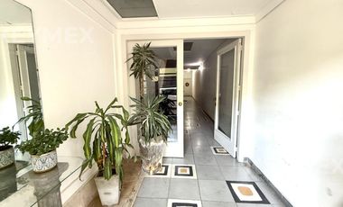 VENTA DEPARTAMENTO 3 AMBIENTES LA LUCILA CON 2 PATIOS LATERALES