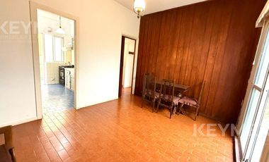 VENTA DEPARTAMENTO 3 AMBIENTES LA LUCILA CON 2 PATIOS LATERALES