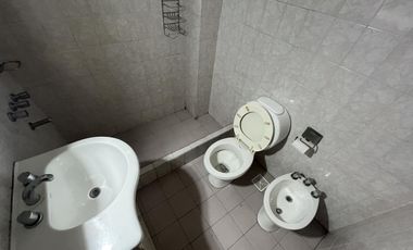 Departamento Dos Ambientes en venta con balcon al frente - Wilde