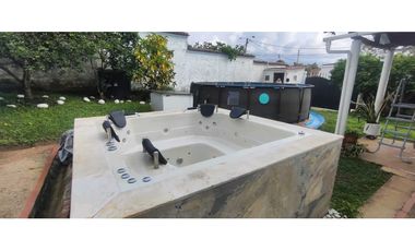 Casa urbana de 437 M2 en 720 mill en #lamesa Cund con zona verde