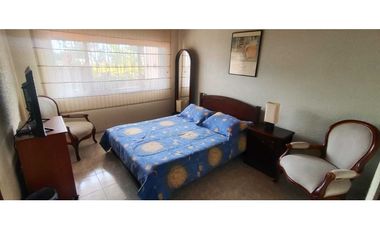 Casa urbana de 437 M2 en 720 mill en #lamesa Cund con zona verde