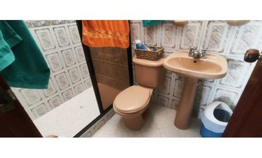 Casa urbana de 437 M2 en 720 mill en #lamesa Cund con zona verde