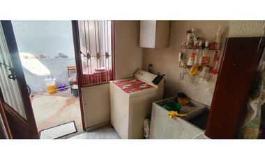 Casa urbana de 437 M2 en 720 mill en #lamesa Cund con zona verde