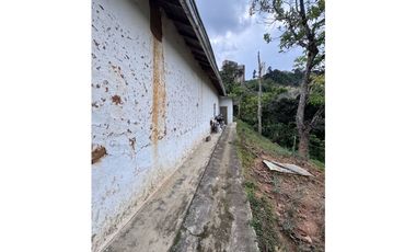 Vendo extraordinaria casa Lote en Sabaneta sector la Doctora