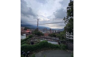 Vendo extraordinaria casa Lote en Sabaneta sector la Doctora