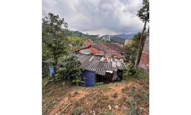 Vendo extraordinaria casa Lote en Sabaneta sector la Doctora