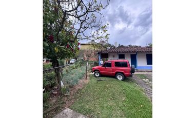 Vendo extraordinaria casa Lote en Sabaneta sector la Doctora