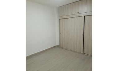 Se Arrienda casa en el Parque - Itagui