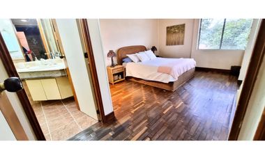 VENDO CASA LOMA ESCOBERO ENVIGADO 2 ALCOBAS 5 BAÑOS BIBLIOTECA TERRAZA
