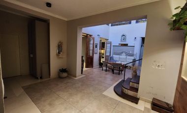 Casa centrica 3D, en venta en Catamarca al 300