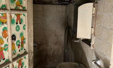 Terreno en  Adrogue con casa a demoler