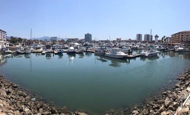 DEPARTAMENTO EN VENTA, EN MARINA PUERTO VALLARTA-LISTOS PARA ENTREGA! /NB