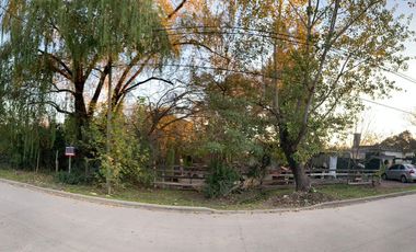 Venta - 1295 m2 en San Vicente