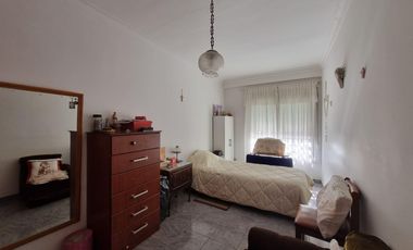 Departamento y Local comercial en Río Mocoretá 552