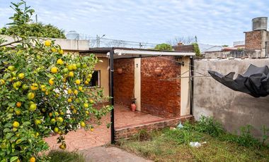 Casa con fondo libre