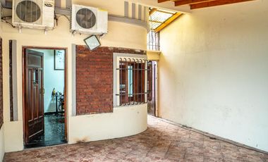 Casa con fondo libre