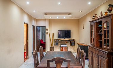 Casa con fondo libre