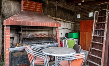 Casa con fondo libre