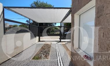 En alquiler duplex 3 dormitorios y quincho - B° Rincón Lindo - Cipolletti